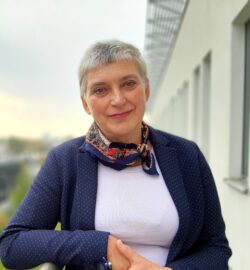 dr Teresa Sadoń-Osowiecka